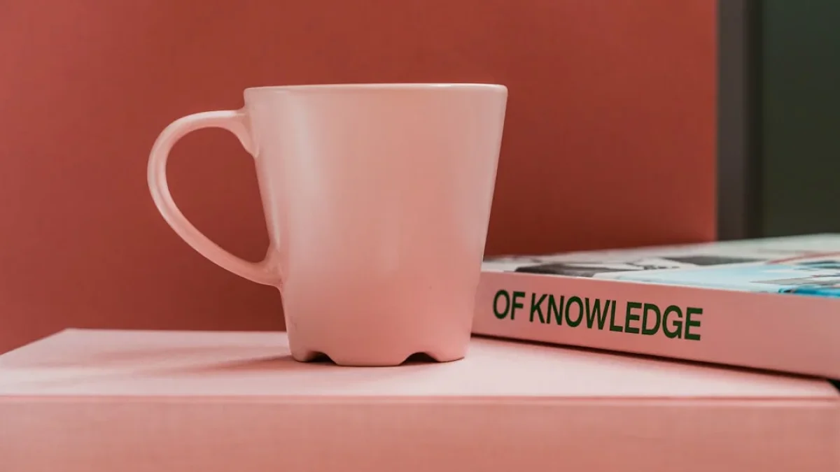 外部知識で学ぶAI：MetaのSPICE