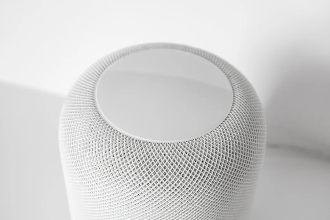 Apple Siri に有料プランの検討——iCloud+ で計算能力をアップセル、プレミアム層の構築へ