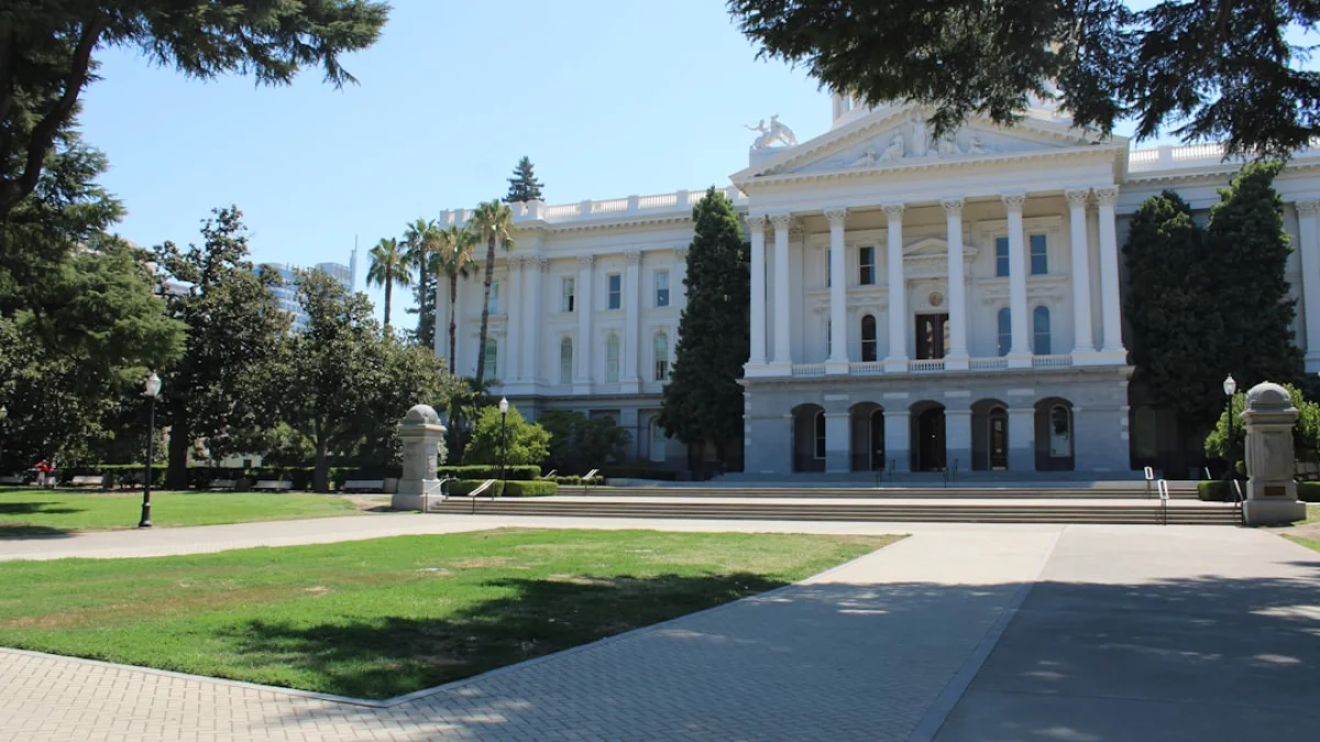 カリフォルニア、AI規制で連邦に挑む姿勢