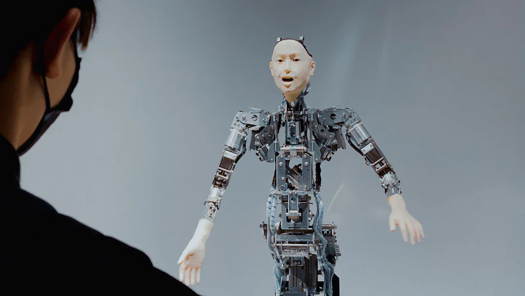 ガーディアン特集：中国ロボット革命の実態――5都市・11企業を取材、140社が humanoid 開発競争へ
