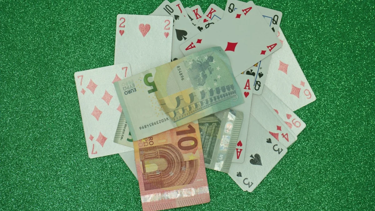 虚構ボスが暴く英国違法カジノ網の実態