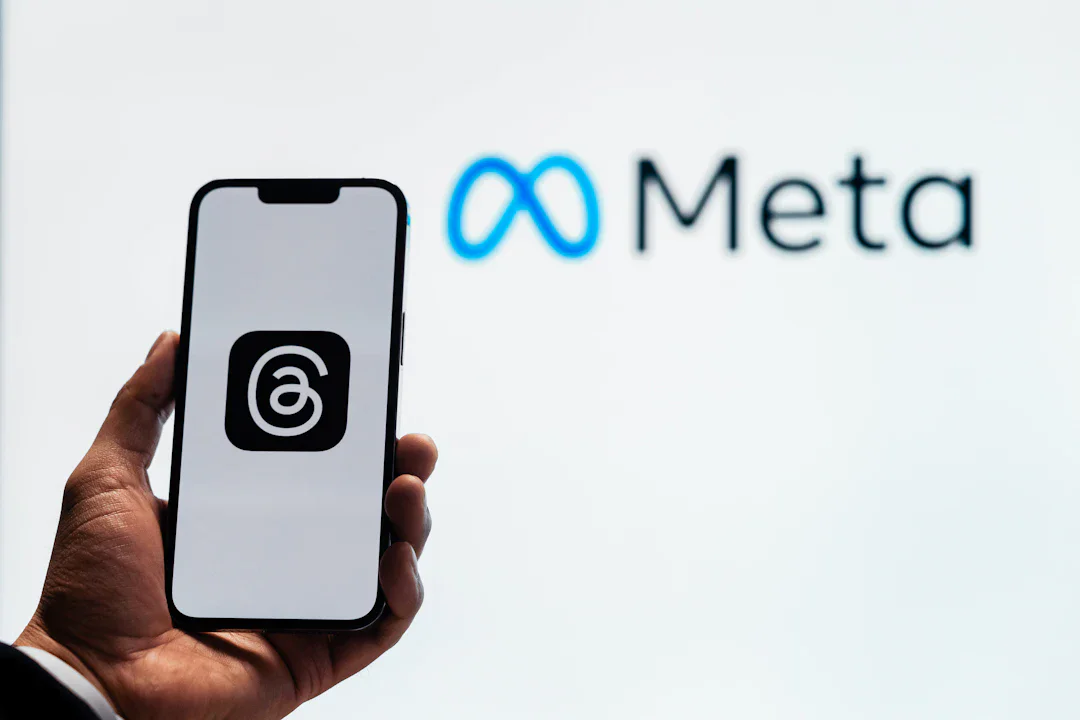 Meta、AI基盤投資の相殺へ8000人削減計画——5月20日から、年間削減率は20%超へ