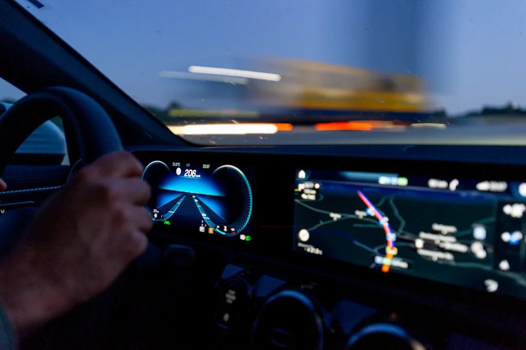 ニアミスデータで自動運転の訓練効率が90%向上——Michigan大学が実証