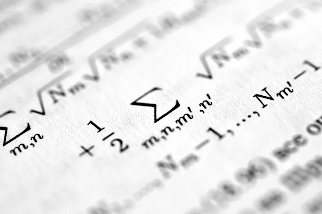 Mistral Leanstral 1.5: 形式検証で数学ベンチマーク優位、実コード内のバグを5件検出