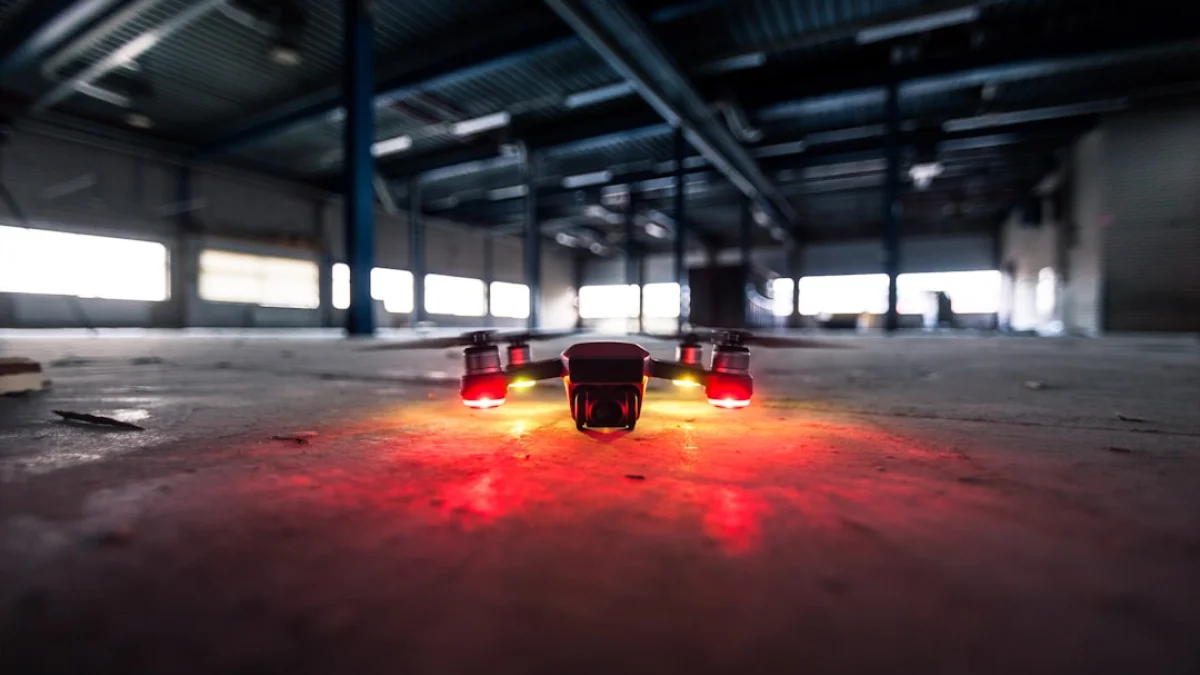 脳の省エネ発想が拓く自動運転の未来像