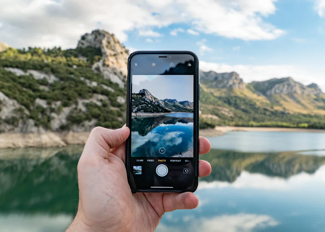 OpenAI、スマホカメラ企業Glass Imagingを3億ドルで買収、画像処理AIで自社端末を強化