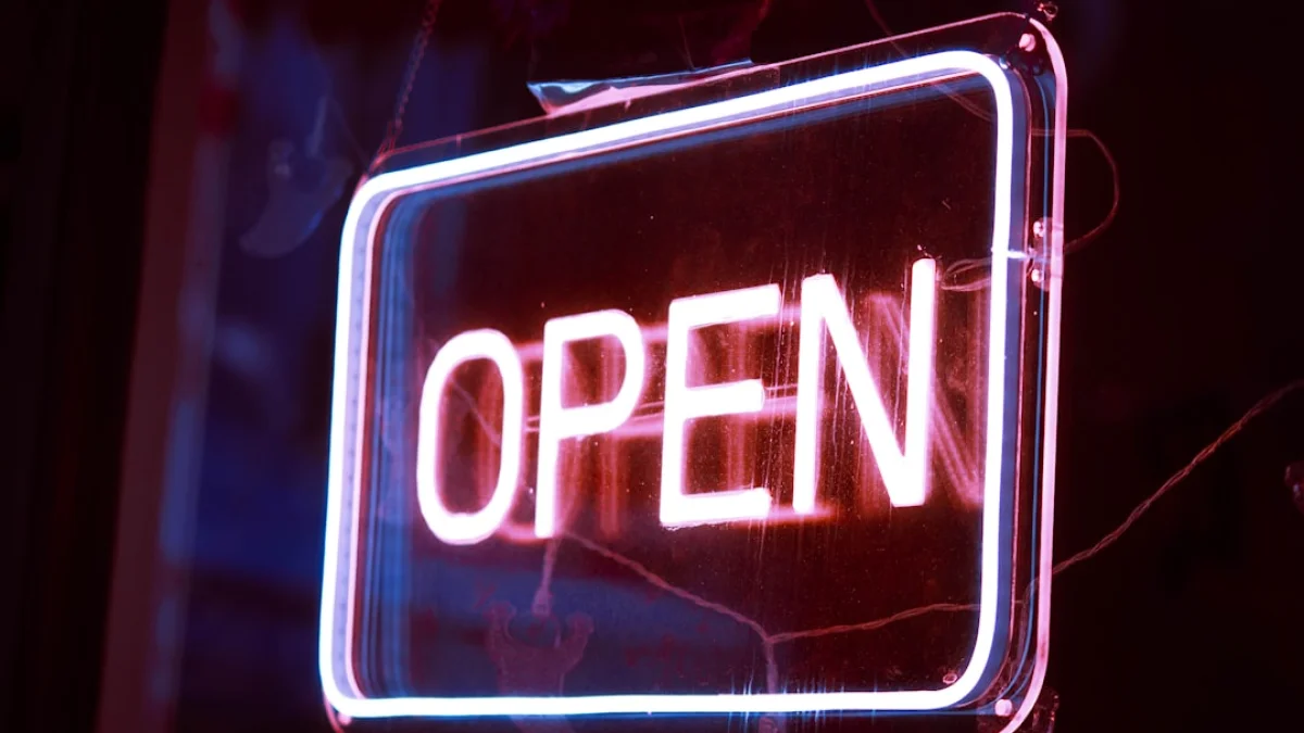 OpenAIが巧妙な影響操作関連の疑いでアカ停止