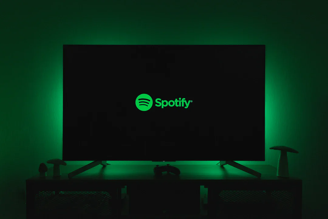 Spotify、ChatGPT 風の AI アシスタント登場——「聴いたことないアーティスト探して」で好みのプレイリスト自動生成