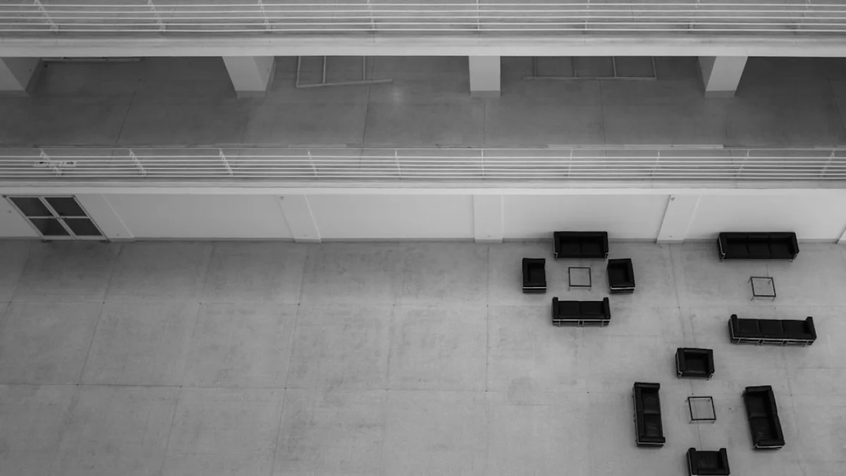 室内で迷うロボを救う新AIの正体とは？