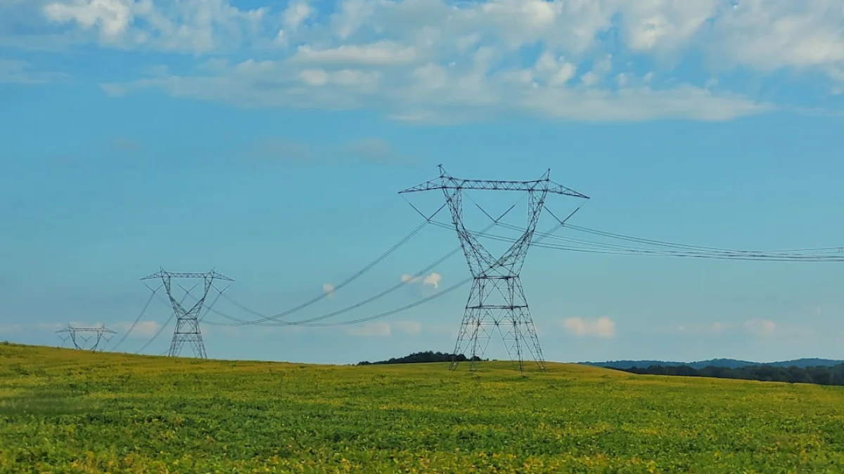 電力地図が変わる：原発・石炭・データ