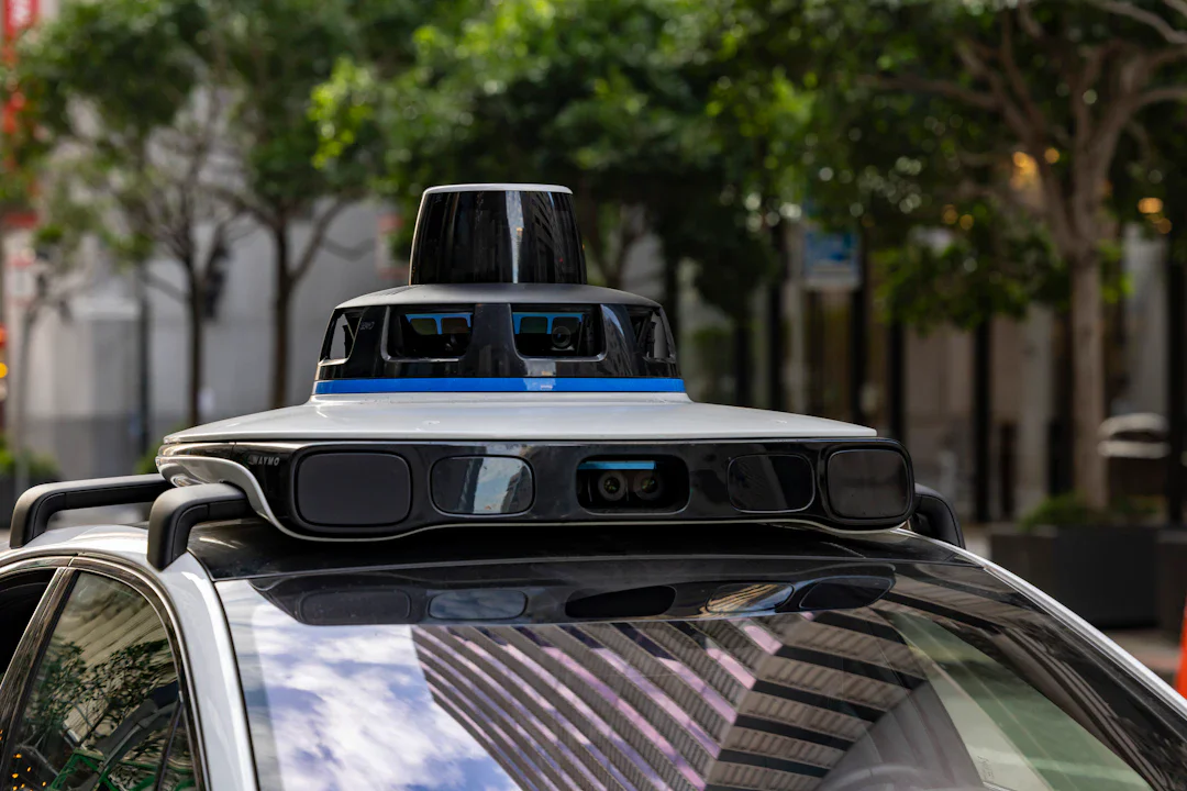 救急隊員と警察が警告：Waymo『準備不足のまま数百台展開』、規制当局への報告で露呈した現場の懸念