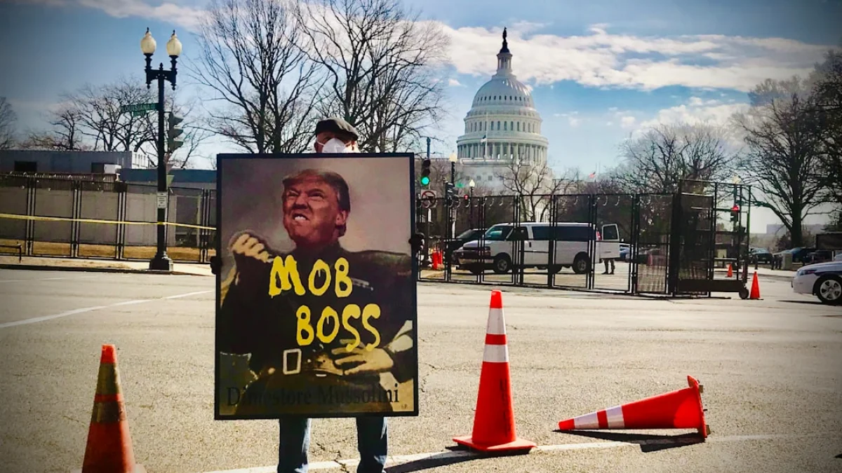 ホワイトハウス、写真改変疑惑が波紋広がる